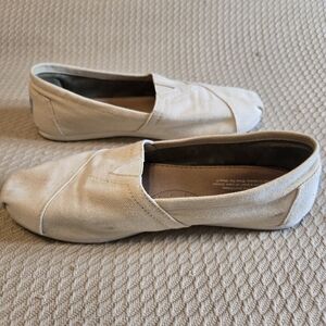 Toms slip on shoes